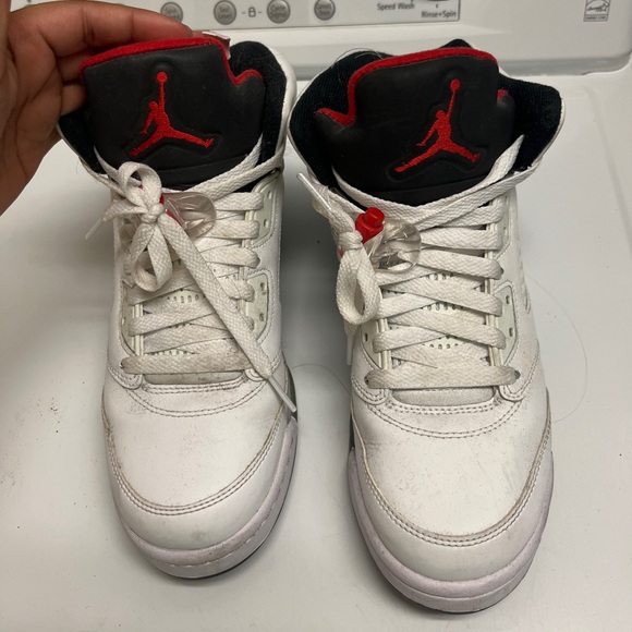Jordan 5 Retro Fire Red Black Tongue - Picture 2 of 5